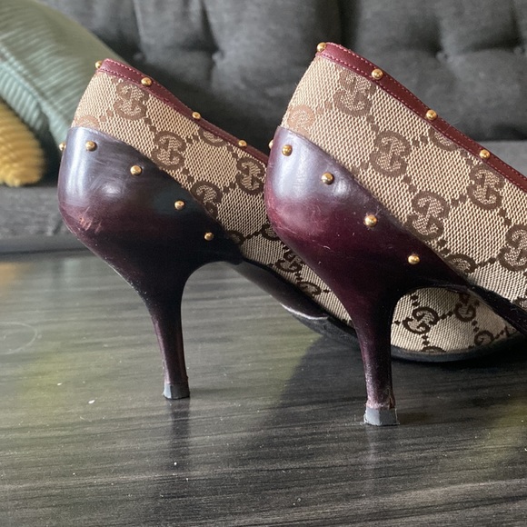Authentic Gucci monogram studded 3" heel shoes - Picture 5 of 6